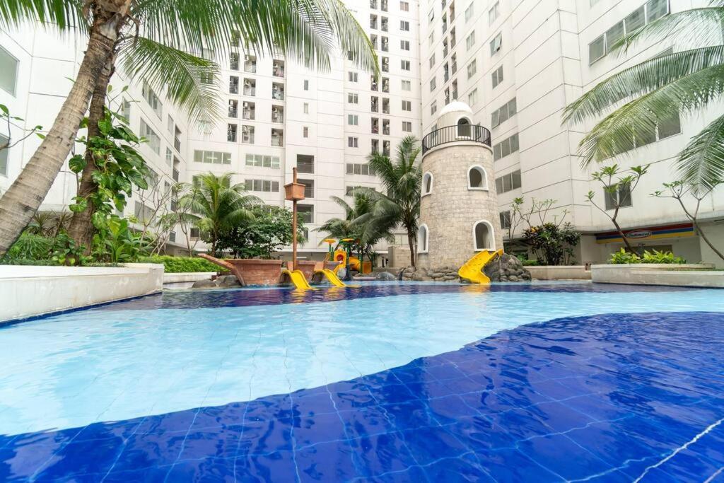 Apartment Premium 2br @ Bassura East *