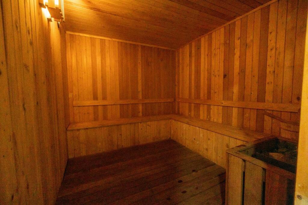 Premium 2br @ Bassura East